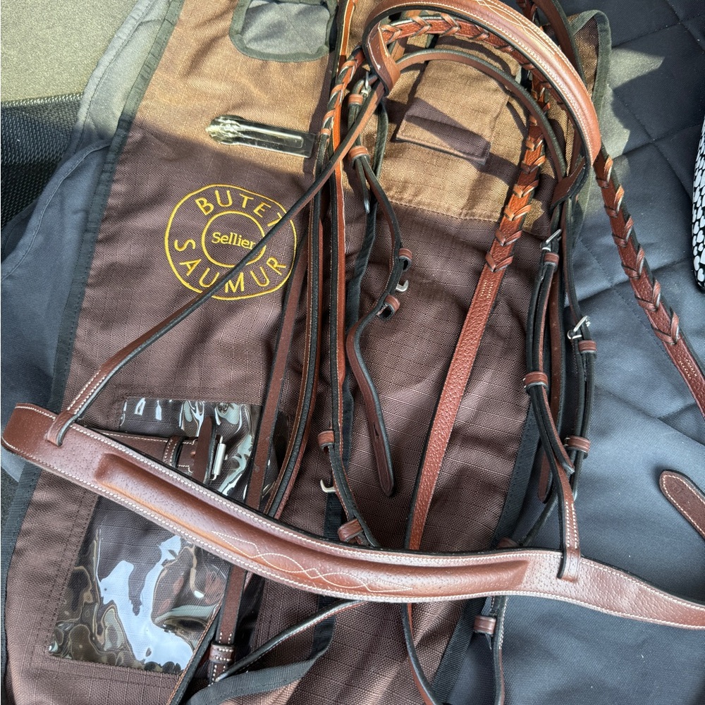 Butet Hunter bridle